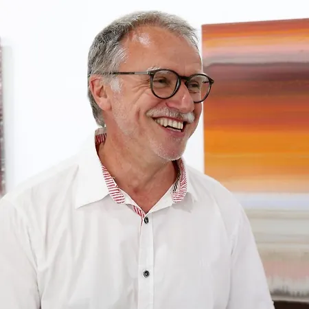 Ludwig Im Kuenstlerhaus * Langmuhle