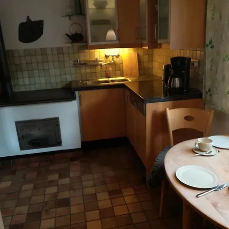 Ludwig Im Kuenstlerhaus * Langmuhle